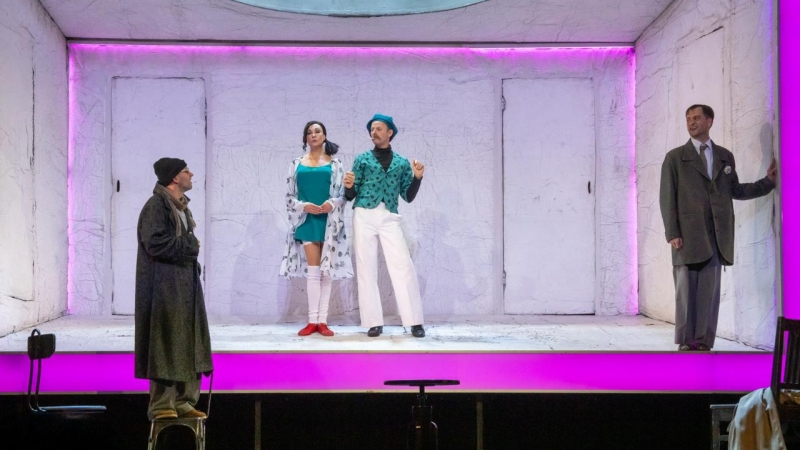 Гастроли Петербургского драматического театра имени В. Ф. Комиссаржевской начались - иллюстрация новости Мурманского областного драматического театра