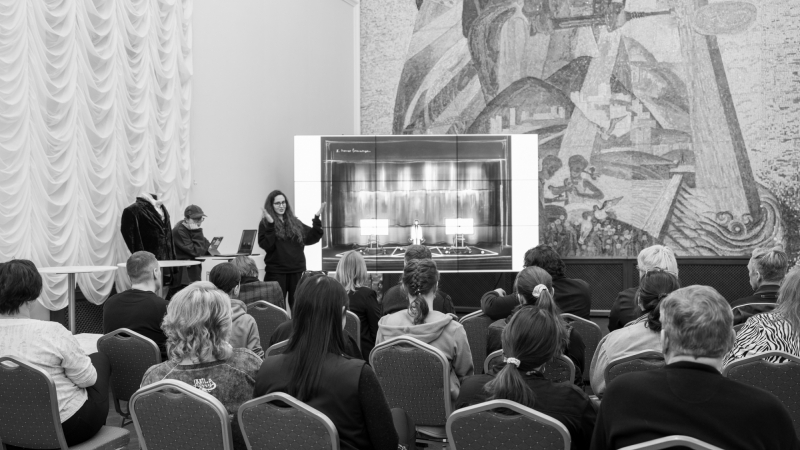 Технический совет в Мурманском драматическом театре: подготовка к спектаклю «Двойник» выходит на новый уровень - иллюстрация новости Мурманского областного драматического театра