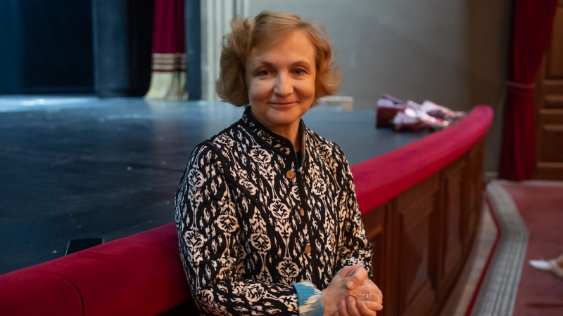 Премьера в театре – это и праздник города и области, и торжество мыслей и чувств авторов, постановщиков и актёров, и момент истины, отразивший в глазах и душах зрителей - иллюстрация новости Мурманского областного драматического театра